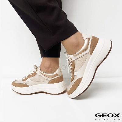 Sapatilhas femininas Geox bege, castanho claro e dourado, com sola branca alta