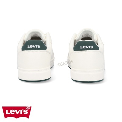 Ténis brancos Levi's com logo verde escuro na traseira