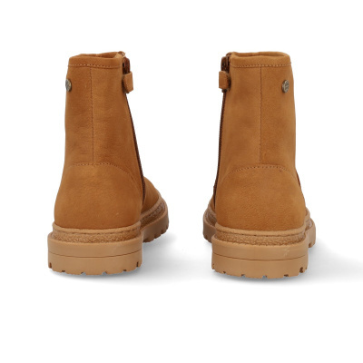 Botas castanhas de cano curto em pele com sola castanha e fecho traseiro