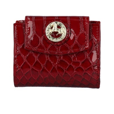 Carteira vermelha em verniz com padrão crocodilo e fecho dourado