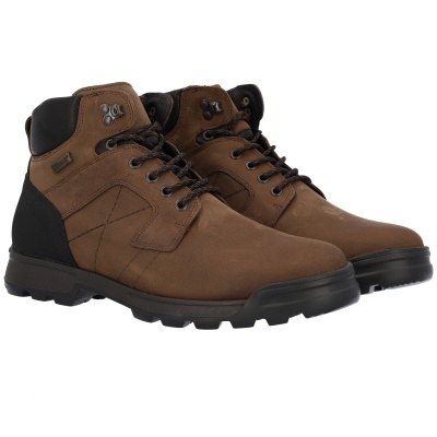 Botas masculinas castanhas em couro com acabamento preto e atacadores castanho-pretos