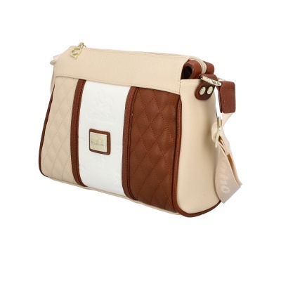 Mala de ombro bege com detalhes em pele castanha matelassada e faixa branca com relevo e logotipo