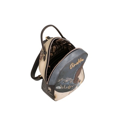 Mochila pequena aberta com design ilustrado e a palavra Anekke em relevo dourado