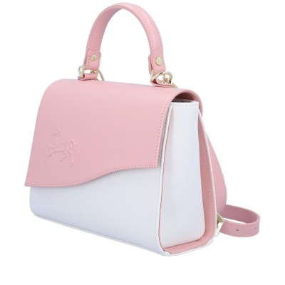 Mala bicolor rosa e branca com relevo de cavalo na aba