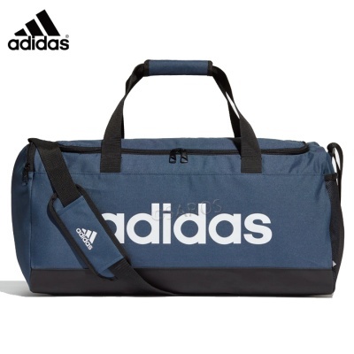 Mala de desporto Adidas azul e preta com logo branco e alças ajustáveis