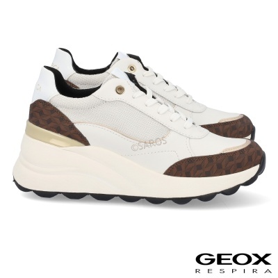 Ténis Geox Respira branco com detalhes castanho escuro e sola branca espessa.