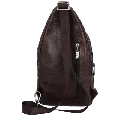 Mochila tiracolo em pele castanha escura com fecho frontal e alça ajustável