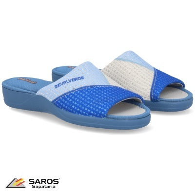 Chinelos femininos azuis e brancos Devalverde com sola azul e logo na faixa