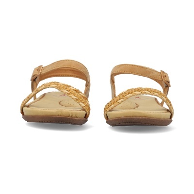 Sandálias de dedo castanhas com tiras trançadas e fivela