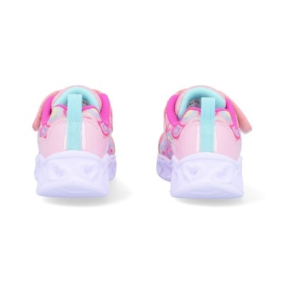 Par de sapatilhas infantis cor-de-rosa com padrões coloridos e sola branca com corações
