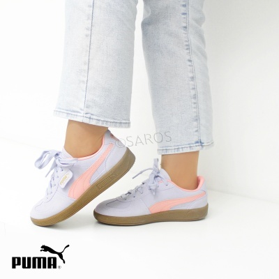 Ténis Puma branco com detalhes em rosa e sola castanha
