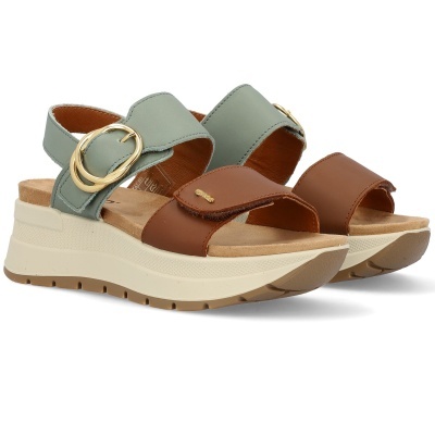 Sandálias femininas verde e castanho com sola creme e fivela dourada