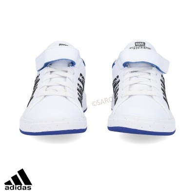 Sapatilhas Adidas brancas com detalhes azuis e padrão preto