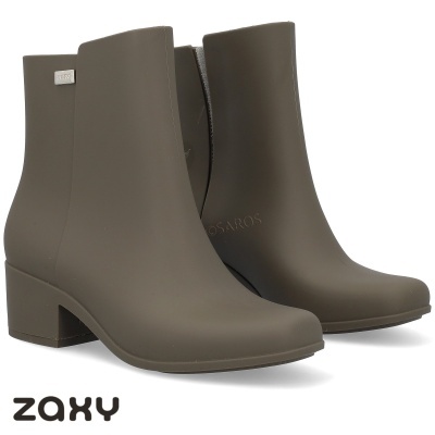 Botas ankle boot Zaxy cinza esverdeado com salto médio e textura lisa