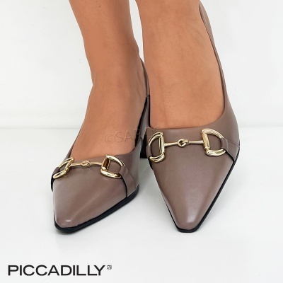 Sapatilhas taupe bico fino com fivela dourada