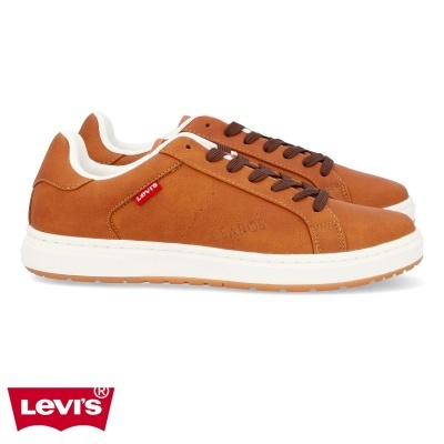 Sapatilhas Levi's castanhas com sola branca e etiqueta vermelha Levi's