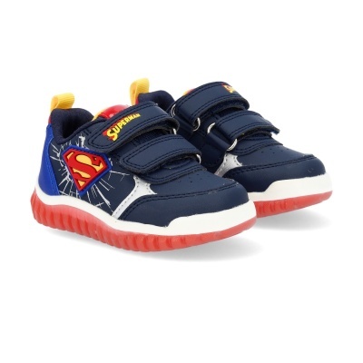 Ténis infantis azuis escuros com detalhes vermelhos e logo do Superman
