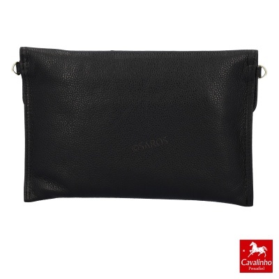 Bolsa preta de pele com textura granulada e logótipo Cavalinho Penafiel