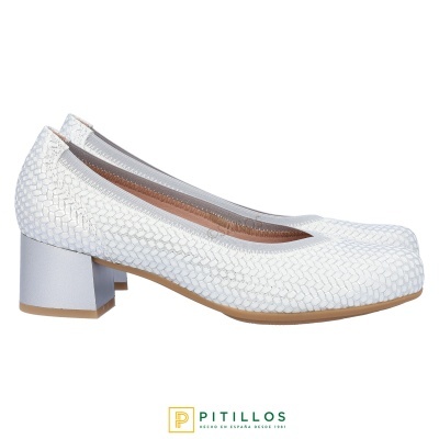 Sapato de senhora branco texturizado com salto médio quadrado branco