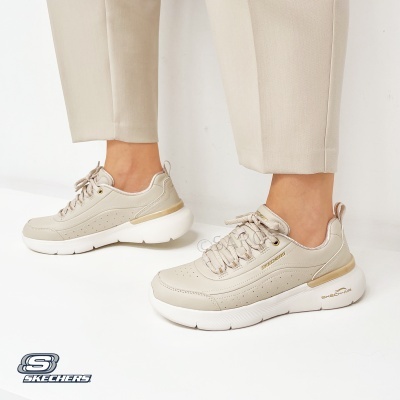 Ténis Skechers de senhora bege com sola branca e detalhe dourado