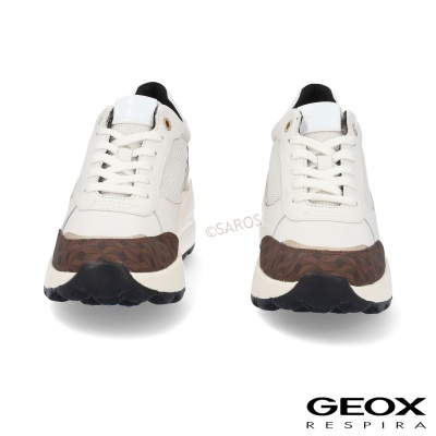 Ténis Geox Respira brancos com detalhes em marrom e sola preta vistos de frente