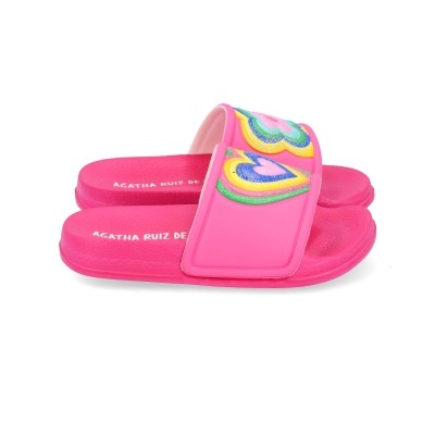 Chinelos desportivos rosa com corações coloridos