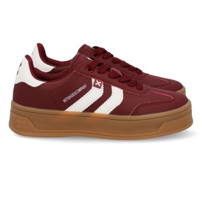 Ténis bordo com detalles brancos e sola castanha