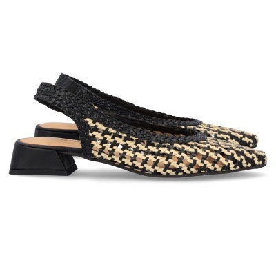 Sapatos mule com tacão preto e ráfia trançada preta e bege