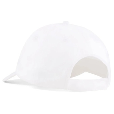 Boné branco visto por trás com ajuste e pala