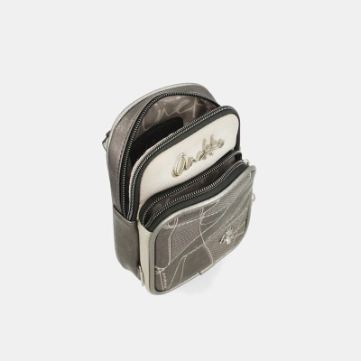 Mala pequena cinza e branca com fechos zíper e logótipo metálico Anekke