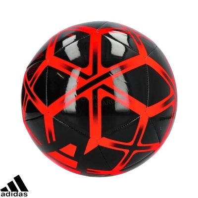 Bola de futebol preta com padrão vermelho fluorescente e logótipo Adidas