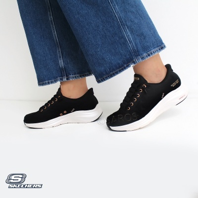 Ténis femininos pretos Skechers com sola branca amortecida
