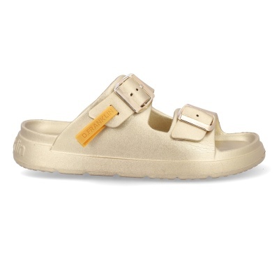 Sandália dourada com duas fivelas e etiqueta amarela D.FRRANKLIN