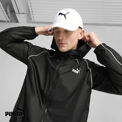 Camisola preta PUMA com boné branco com logótipo PUMA