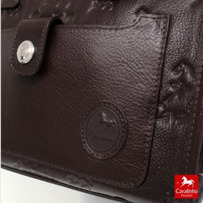 Bolsa de couro castanho escuro Cavalinho com fecho metálico
