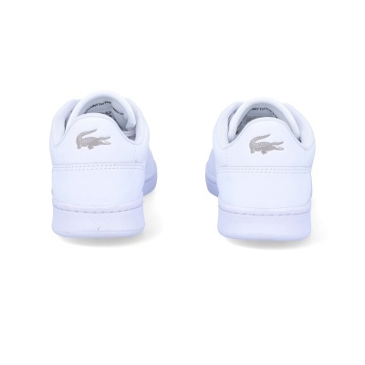 Sapatilhas brancas em couro com logótipo de crocodilo cinzento na parte de trás