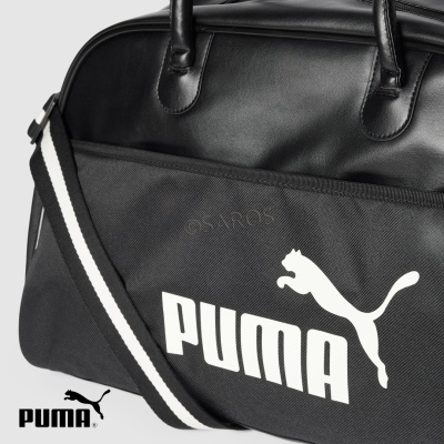 Mala desportiva preta com logo branco da Puma e alça listrada