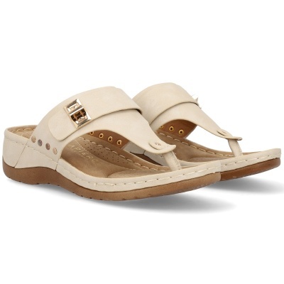 Chinelos femininos creme com fivela dourada e sola castanha