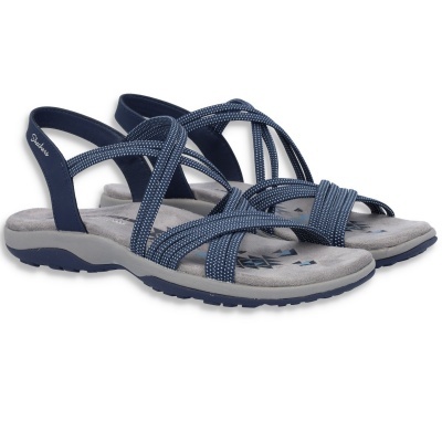 Sandálias femininas azuis com tiras cruzadas em tecido e sola cinza