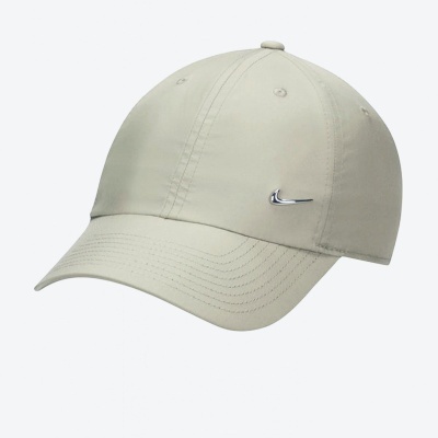 Boné bege claro com logótipo Nike prateado