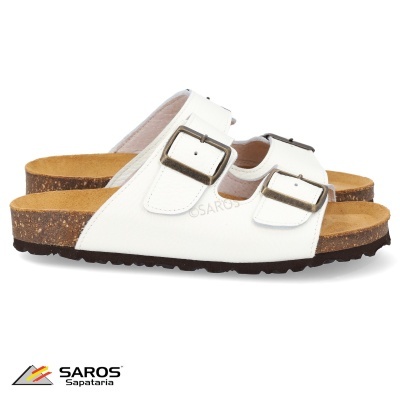 Sandálias brancas com duas fivelas metálicas, palmilha de cortiça e sola preta
