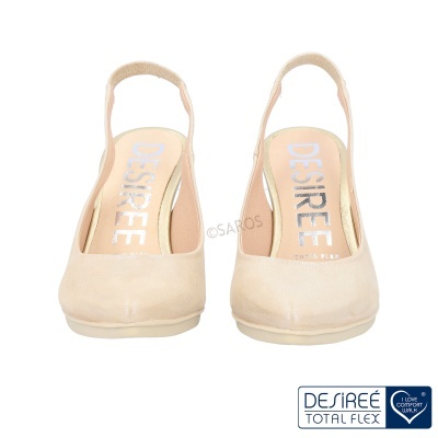 Sapatos de senhora bege com salto médio e alça, da marca DESIRÉE