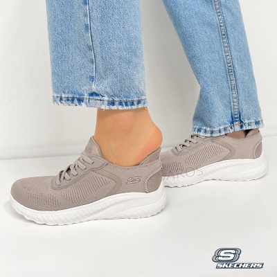 Sapatos Skechers cinza claro com sola branca