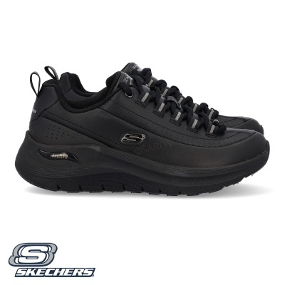 Ténis Skechers pretos com sola grossa e logo S metálico