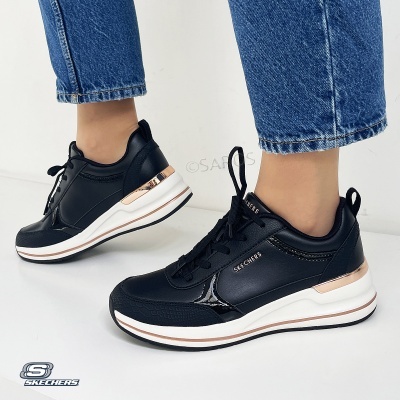 Ténis pretos Skechers com sola branca e detalhes dourados