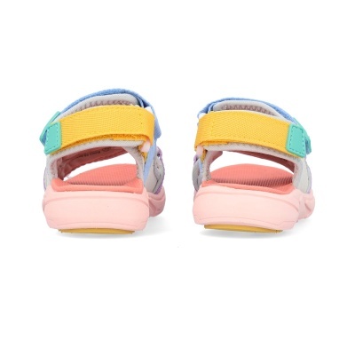Sandálias de criança coloridas vistas de trás