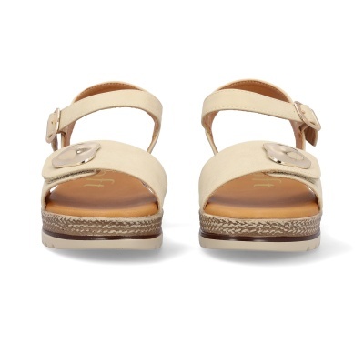Sandálias femininas bege com sola texturizada e tiras com fivela e botão metálico.