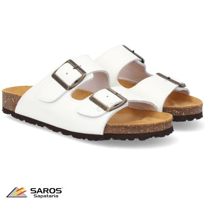 Sandálias plataforma brancas com fivelas e sola de cortiça em fundo branco