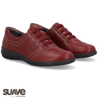 Sapatos vermelhos casuais com sola preta e atacadores elásticos