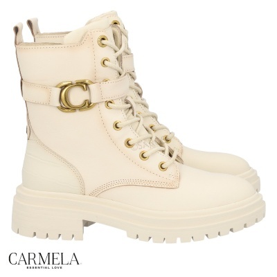 Botas creme Carmela com sola grossa e detalhes dourados